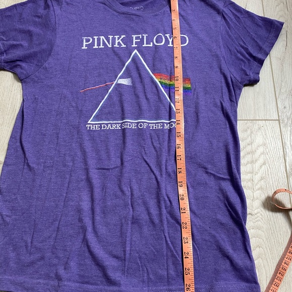 Pink Floyd Graphic T shirt light purple - Picture 4 of 5